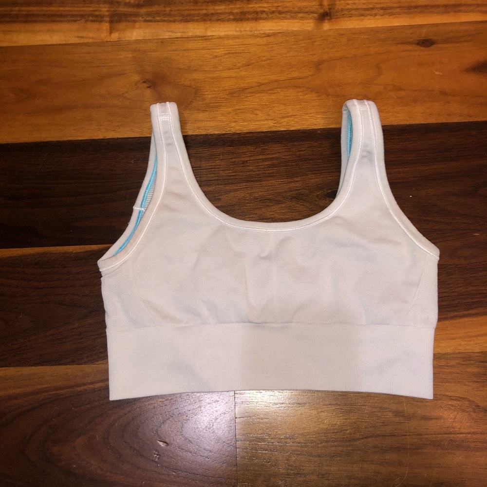 Ivivva (child lululemon) bra size 10!